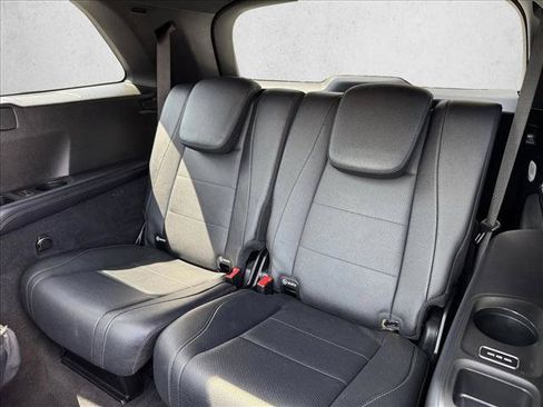 Used 2021 Mercedes-Benz GLS 450 4MATIC image 17