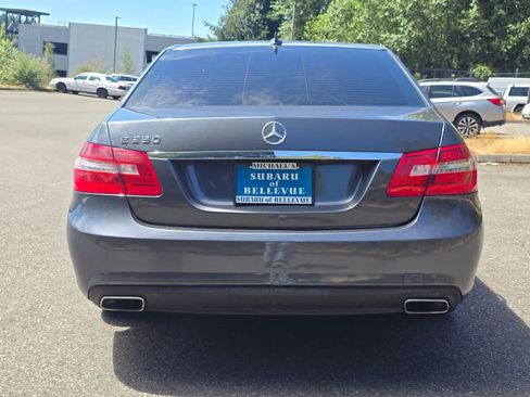 Used 2010 Mercedes-Benz E 350 Sedan image 5