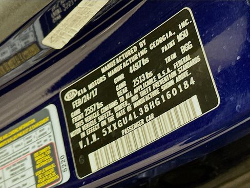 Used 2017 Kia Optima EX w/ Premium Package image 12