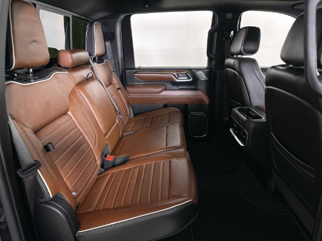 Used 2025 GMC Sierra 2500 Denali Ultimate AWD/4WD image 28