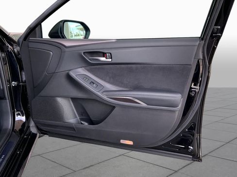 Used 2019 Toyota Avalon Touring w/ Advanced Safety Package FWD image 22