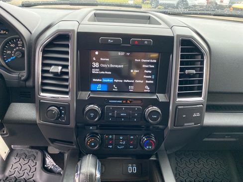Used 2016 Ford F150 XLT w/ Equipment Group 302A Luxury AWD/4WD image 12