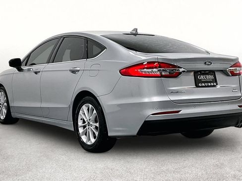 Used 2020 Ford Fusion SE FWD image 15