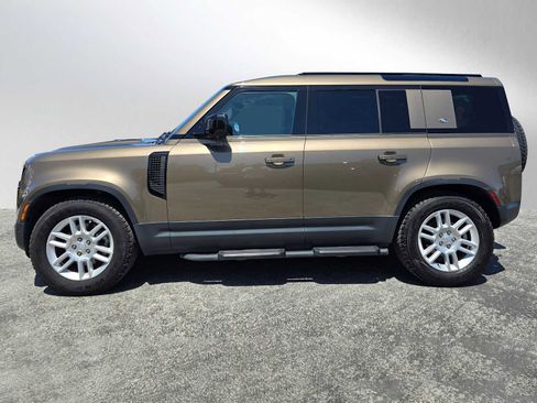 Used 2024 Land Rover Defender 110 S AWD/4WD image 2