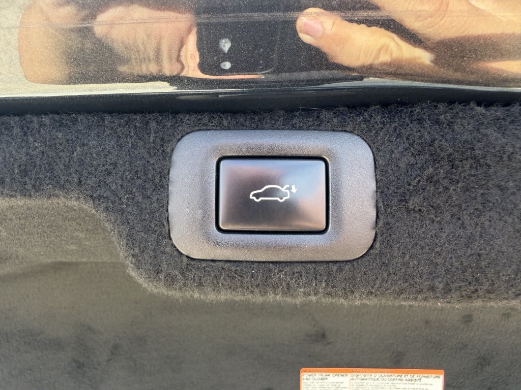 Used 2020 Lexus LS 500 AWD w/ Luxury Package image 28