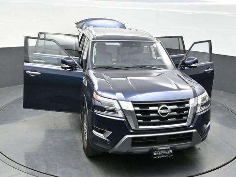 Used 2024 Nissan Armada SL w/ Captain's Chairs Package image 45