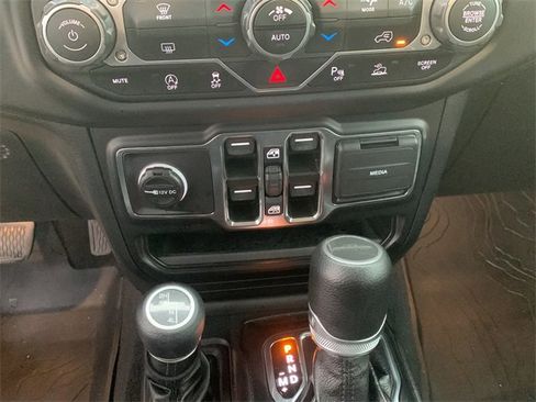 Certified 2021 Jeep Gladiator Sport image 33