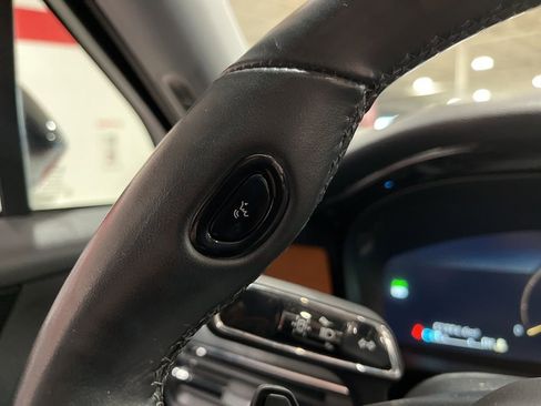 Used 2020 Lincoln Corsair Reserve w/ Equipment Group 201A image 25