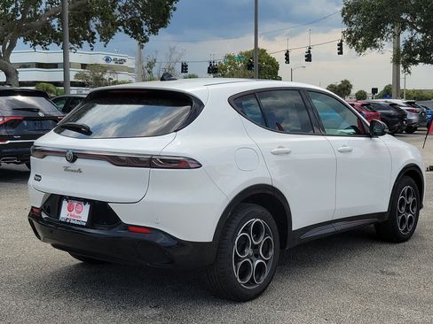 Used 2025 Alfa Romeo Tonale AWD/4WD image 4