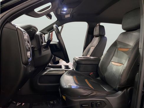 Used 2019 GMC Sierra 1500 AT4 w/ AT4 Premium Package image 9