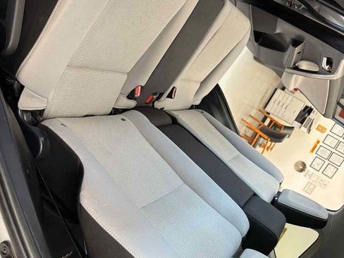 Used 2018 Toyota RAV4 XLE w/ Plus Extra Value Package image 26