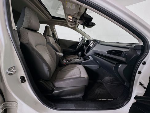 Used 2024 Subaru Crosstrek 2.0i Premium AWD/4WD image 31