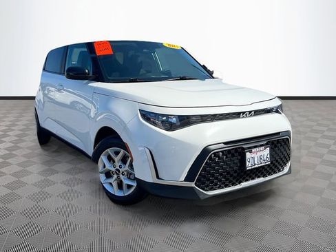 Used 2023 Kia Soul S image 4
