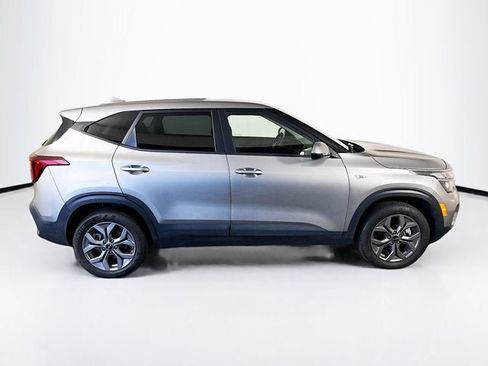 Certified 2025 Kia Seltos LX AWD/4WD image 4