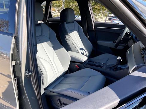 Certified 2025 Audi Q3 2.0T Premium w/ Convenience Package image 8