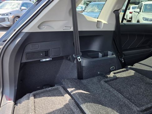 Certified 2023 Volkswagen Tiguan SE w/ Panoramic Sunroof Package FWD image 65