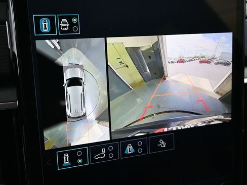 Used 2025 GMC Acadia Elevation FWD image 38
