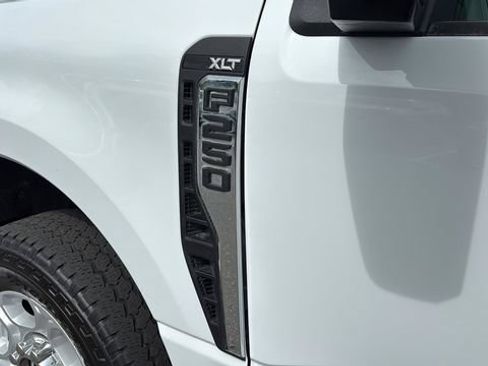 Used 2025 Ford F250 XLT w/ FX4 Off-Road Package AWD/4WD image 36