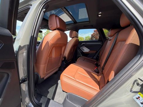 Used 2019 Audi Q3 2.0T Premium Plus AWD/4WD image 11