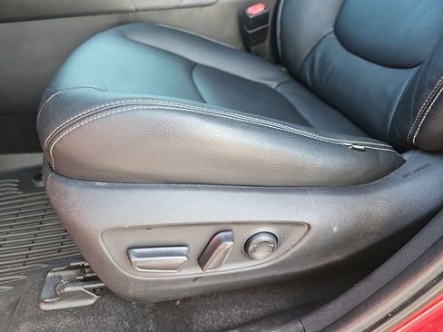 Used 2022 Toyota RAV4 XLE FWD image 17