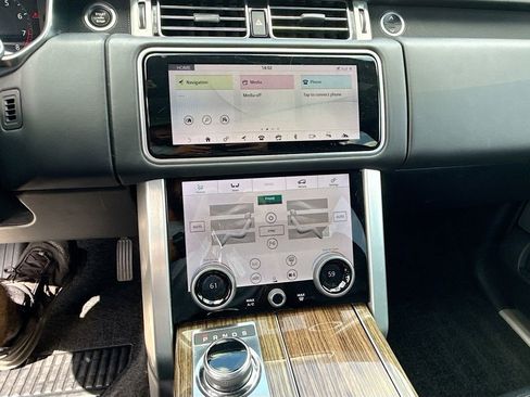 Used 2019 Land Rover Range Rover Supercharged image 15