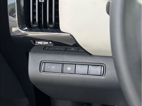 Used 2022 Nissan Pathfinder SV w/ Cargo Package FWD image 21