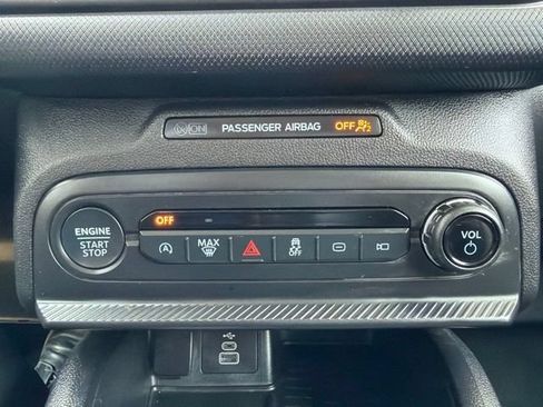 Used 2025 Ford Bronco Sport Big Bend w/ Convenience Package AWD/4WD image 27