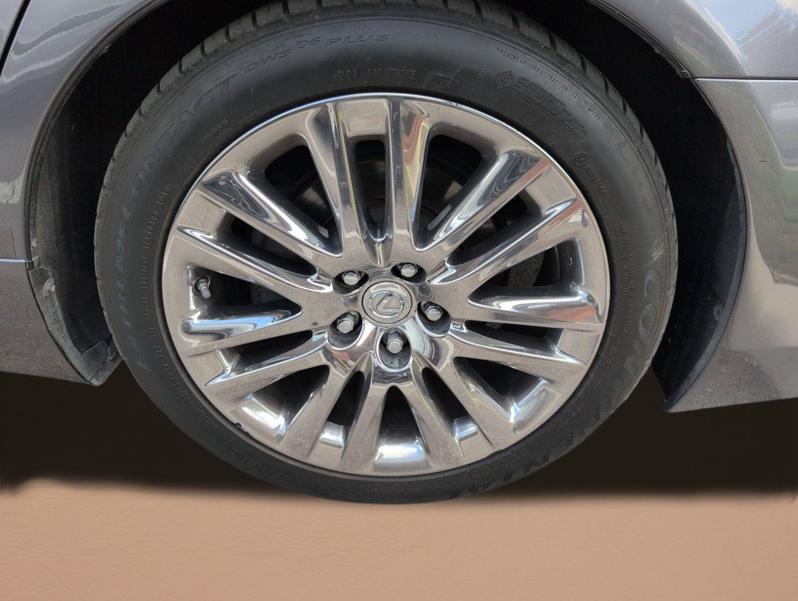 Used 2014 Lexus LS 460 w/ Comfort Package RWD image 10