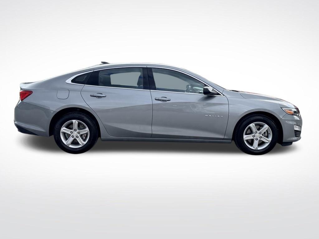 Used 2025 Chevrolet Malibu LS FWD image 7