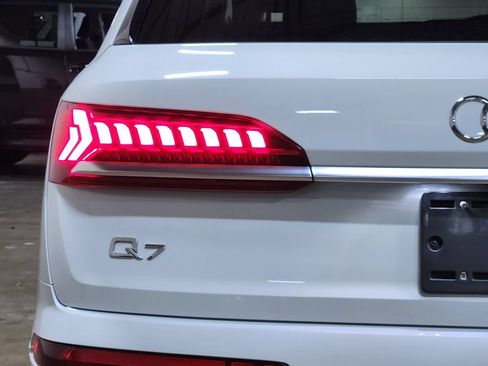 Used 2023 Audi Q7 3.0T Premium Plus AWD/4WD image 20