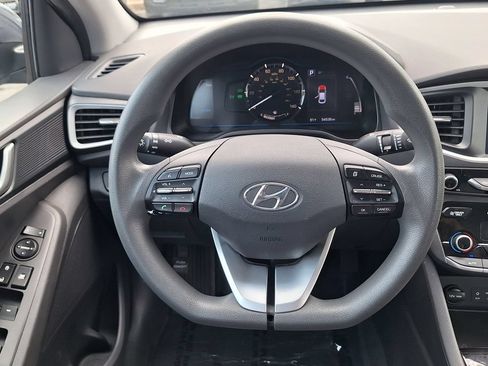 Used 2018 Hyundai Ioniq Blue FWD image 14