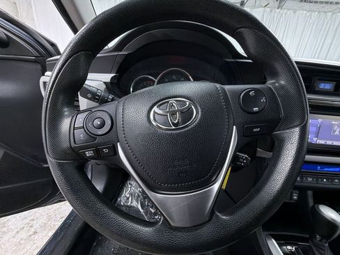 Used 2015 Toyota Corolla LE image 24