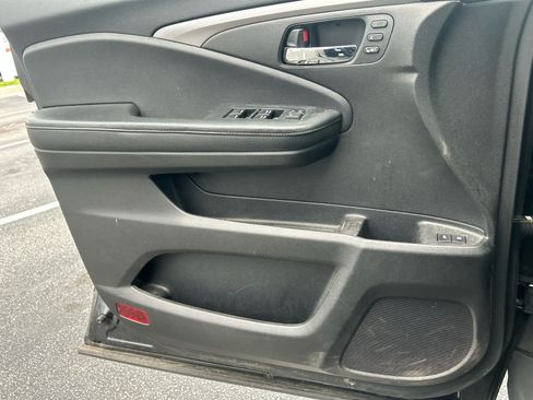 Used 2022 Honda Pilot EX-L image 15