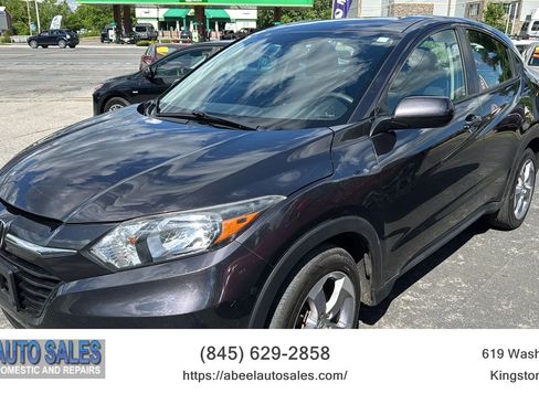Used 2018 Honda HR-V LX image 1