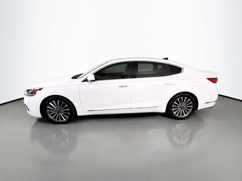 Used 2017 Kia Cadenza Technology FWD image 6