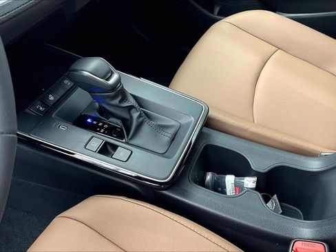 New 2026 Toyota Corolla Cross XLE image 8