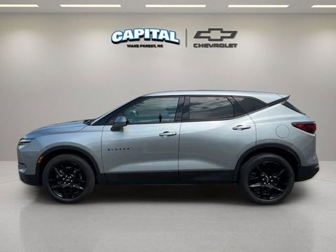 Used 2023 Chevrolet Blazer LT w/ LPO, Black Grille Bar Package image 2