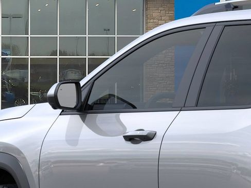 New 2027 Chevrolet Equinox LT w/ Convenience Package II FWD image 12