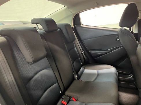 Used 2017 Toyota Yaris iA image 14