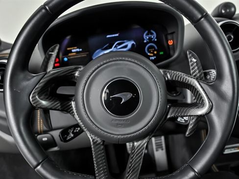 Used 2019 McLaren 600LT RWD image 24