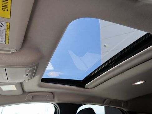 Used 2023 MAZDA CX-30 AWD 2.5 S w/ Premium Package image 41