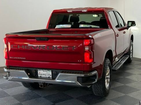 Used 2021 Chevrolet Silverado 1500 LT AWD/4WD image 11