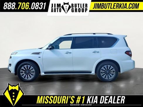 Used 2024 Nissan Armada SL w/ Midnight Edition Package AWD/4WD image 4