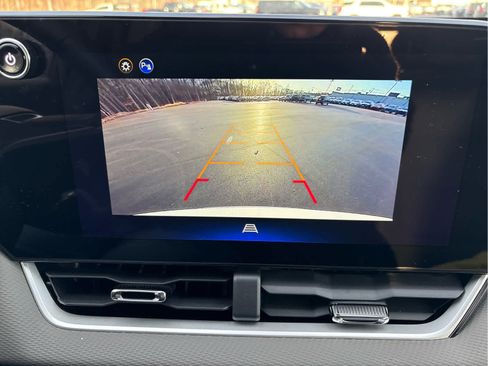 Used 2026 Chevrolet Equinox LT w/ Convenience Package II image 20