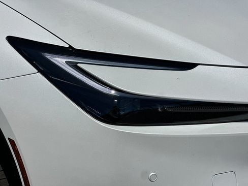 New 2026 Toyota Prius Plug-In Hybrid FWD image 28