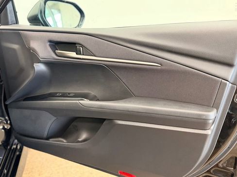 Used 2025 Toyota Camry LE FWD image 17