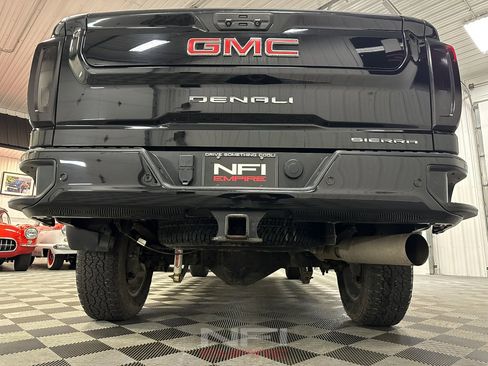 Used 2021 GMC Sierra 3500 Denali w/ Denali Ultimate Package image 20