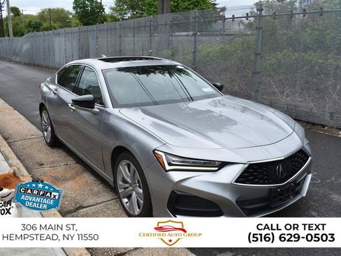 Used 2023 Acura TLX w/ Technology Package FWD image 4