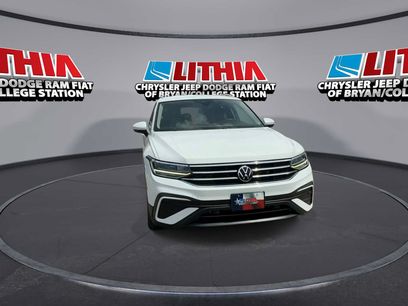 Used 2022 Volkswagen Tiguan SE