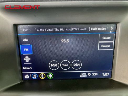 Used 2024 GMC Terrain SLE AWD/4WD image 18